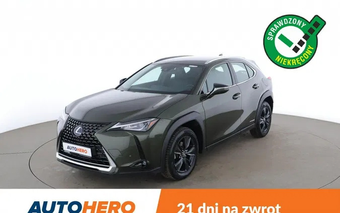 Lexus UX cena 137900 przebieg: 57044, rok produkcji 2022 z Pyskowice